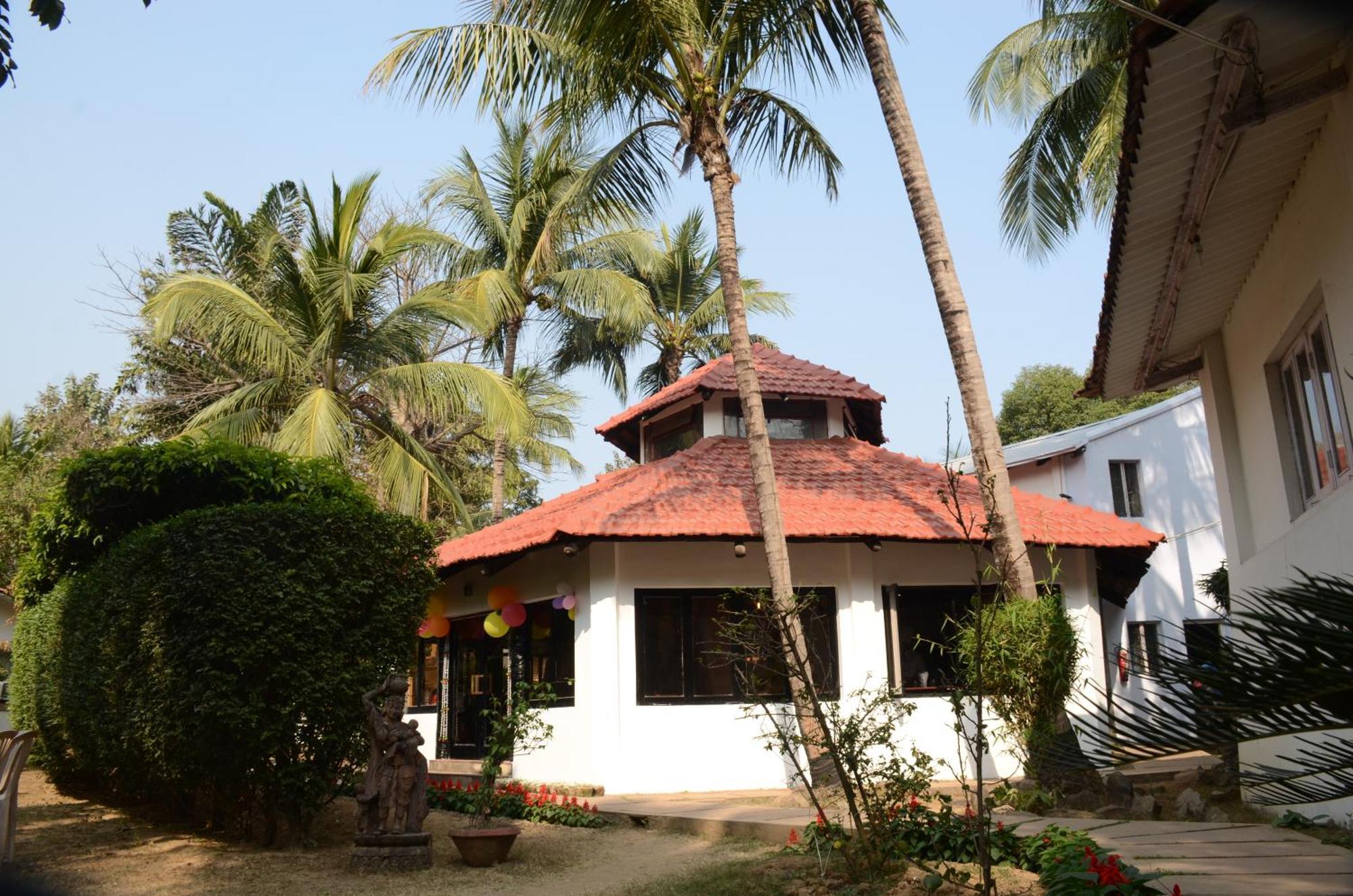 Chhuti Holiday Resort بولبور المظهر الخارجي الصورة