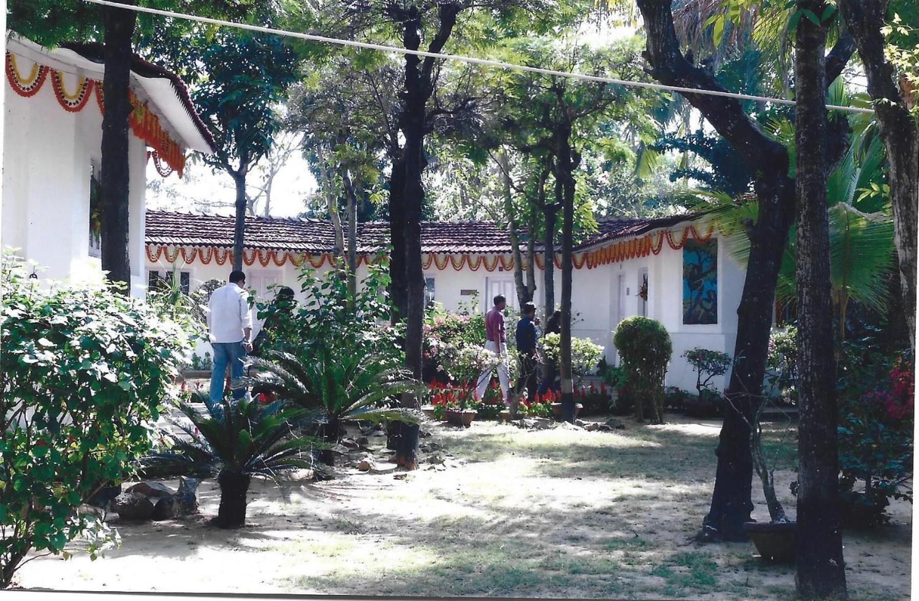 Chhuti Holiday Resort بولبور المظهر الخارجي الصورة