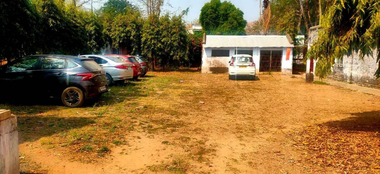 Chhuti Holiday Resort بولبور المظهر الخارجي الصورة